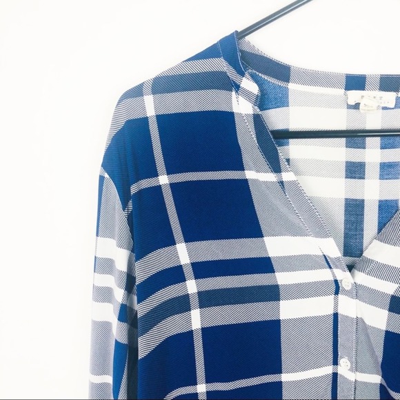 Soft Joie challis "Dane" top in plaid. - Picture 5 of 8